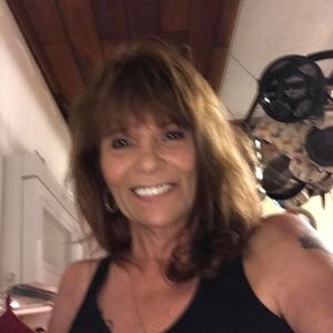 Meet your Posher, Rhonda